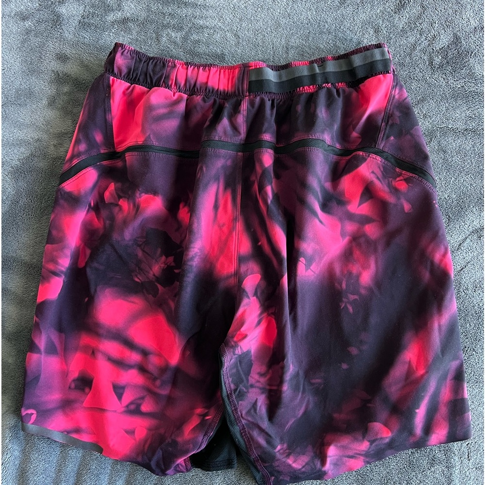 Lululemon Atlética shorts Small